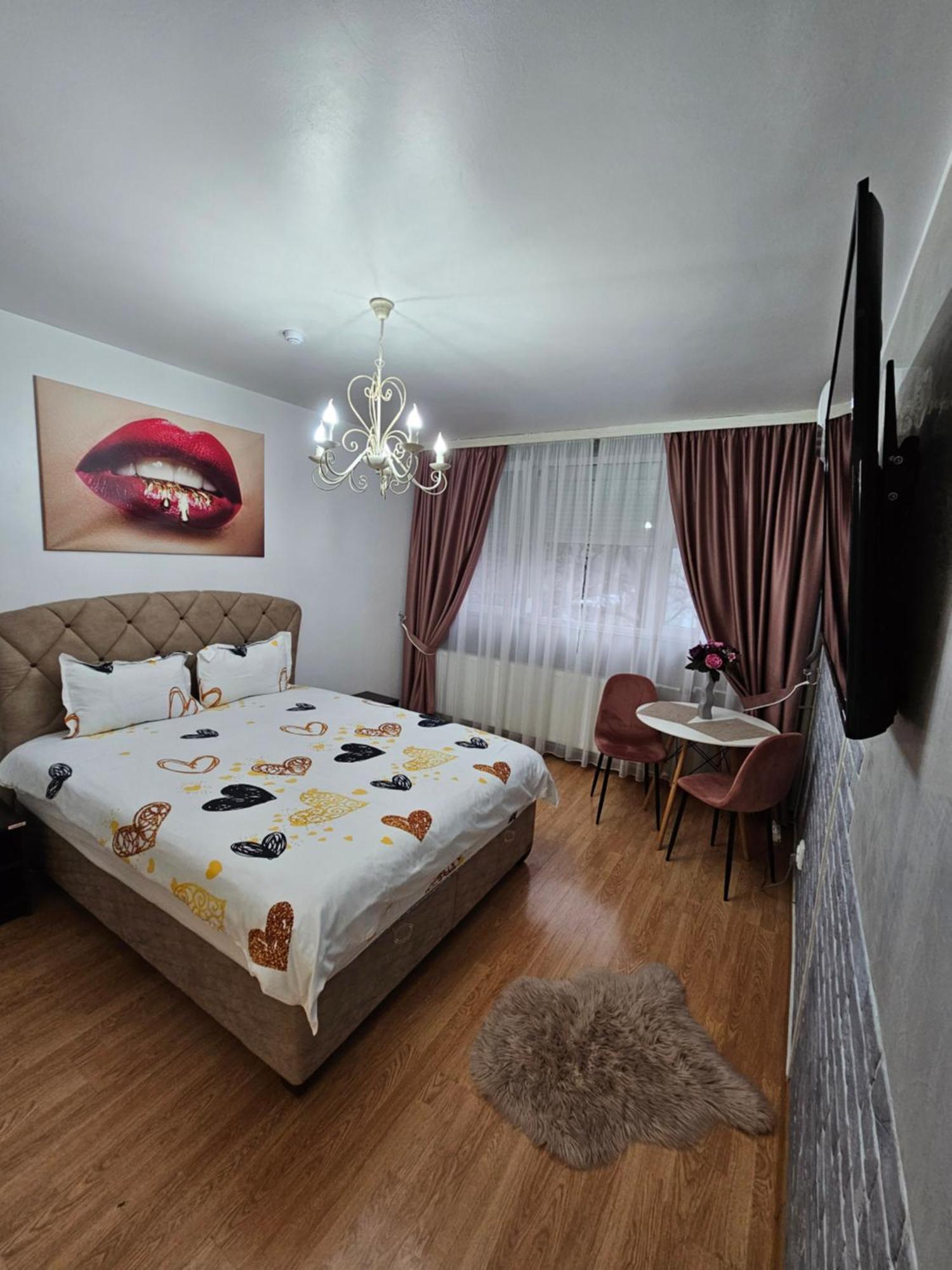 Chic Apartment- Place To Remember Galaţi Dış mekan fotoğraf